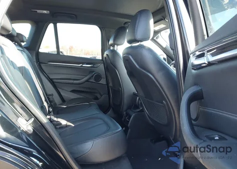 2016 BMW X1 xDrive28I z USA, uszkodzony, nr VIN WBXHT3Z31G4A47636